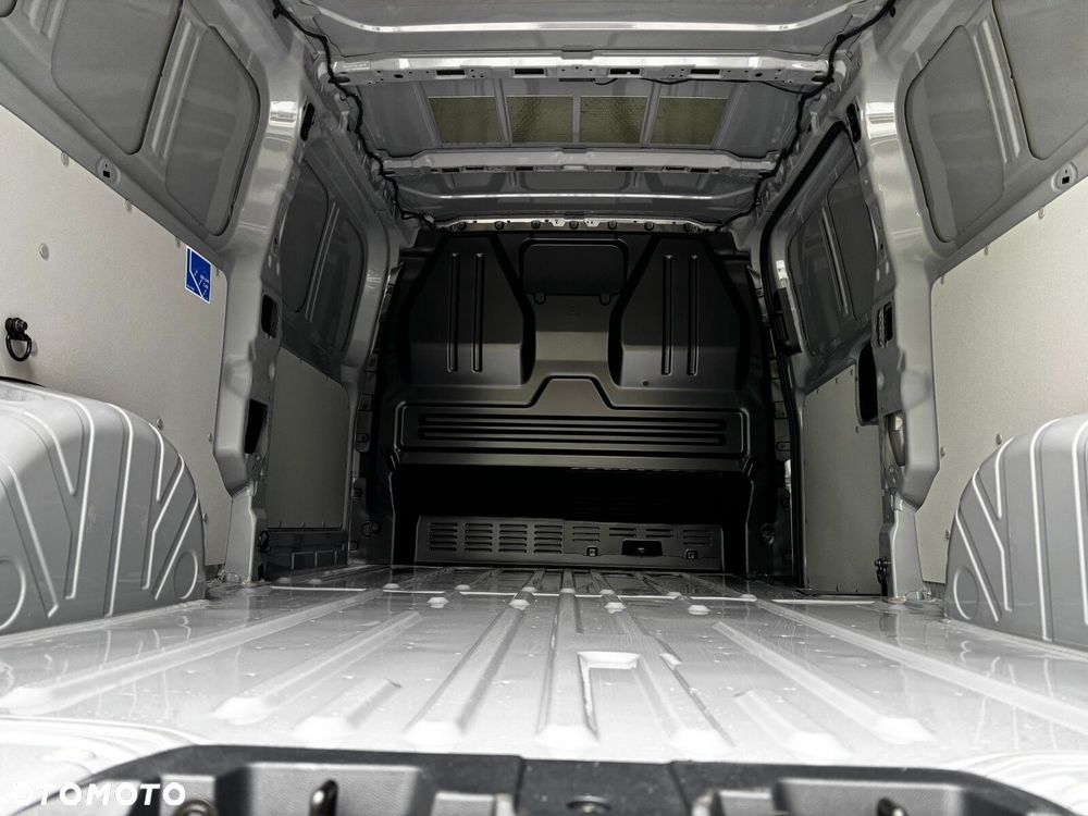 Volkswagen Transporter Furgon 2.0 TDI 150 KM 8-automat 4MOTION L2 - 12