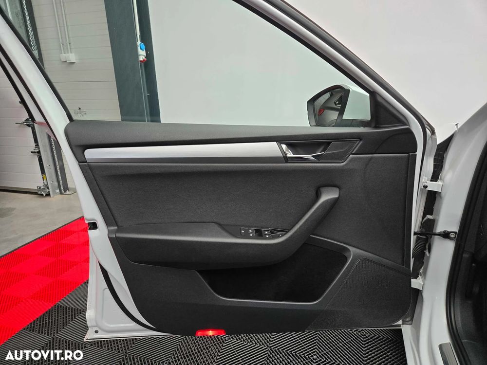 Skoda Superb 2.0 TDI DSG Style - 22