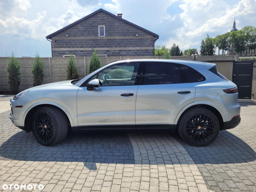 Porsche Cayenne - 4