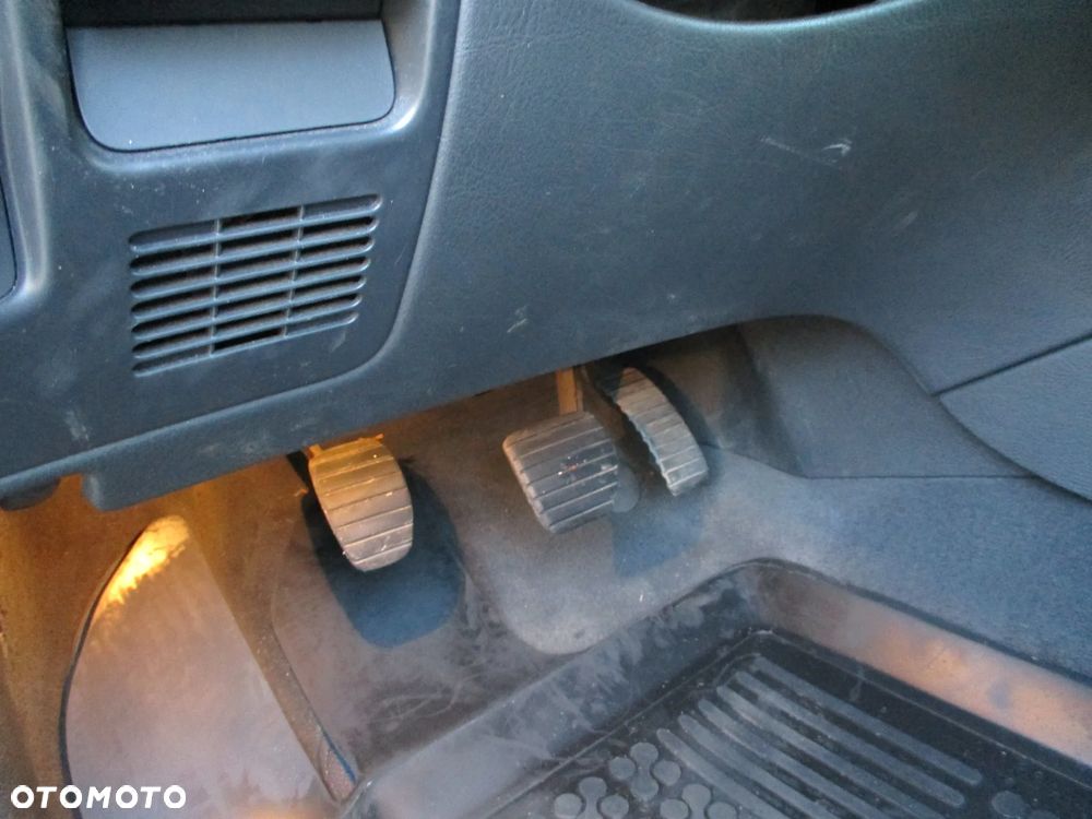 Renault Laguna 2.0 16V Emotion - 18