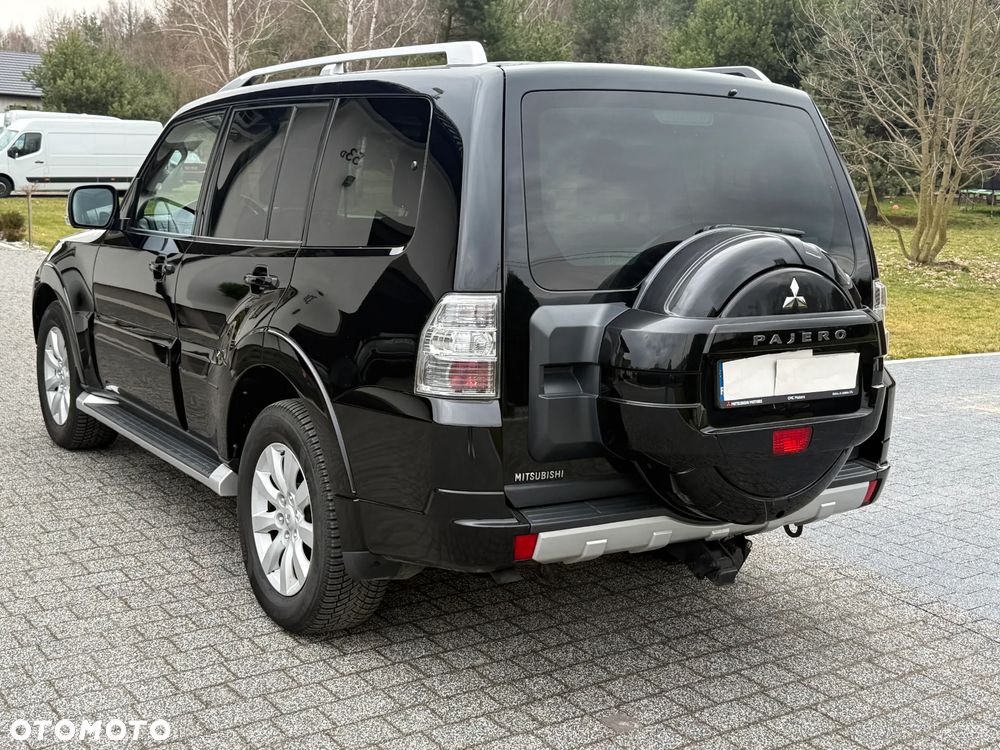 Mitsubishi Pajero 3.2 DID Instyle - 14