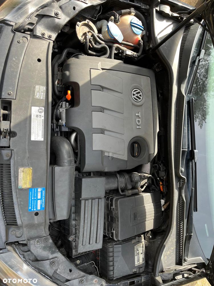 Volkswagen Golf 1.6 TDI DPF Comfortline - 14
