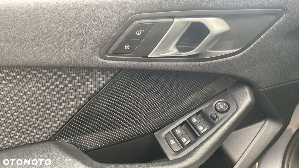 BMW Seria 1 118i Advantage - 15
