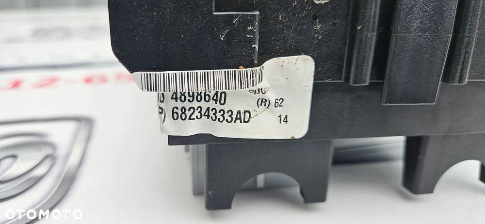 Chrysler Pacifica 2016- 3.6 V6 Kompletna skrzynka bezpieczników Bezpieczniki Puszka P68234333AD 68234333AD - 8