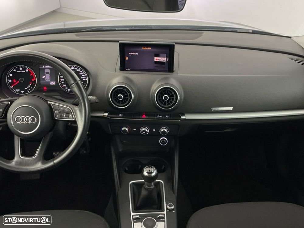 Audi A3 Sportback 1.0 TFSI - 10