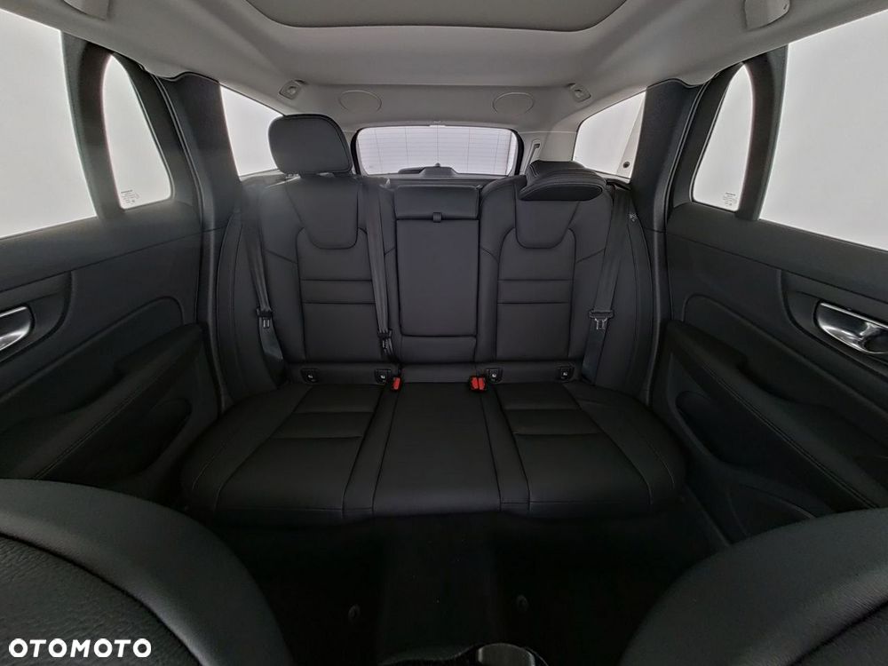 Volvo V60 B4 B DKG Plus Dark - 7