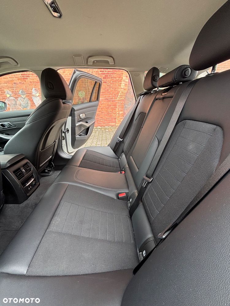 BMW Seria 3 - 19