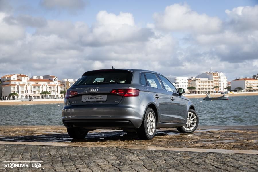 Audi A3 Sportback 2.0 TDI - 13