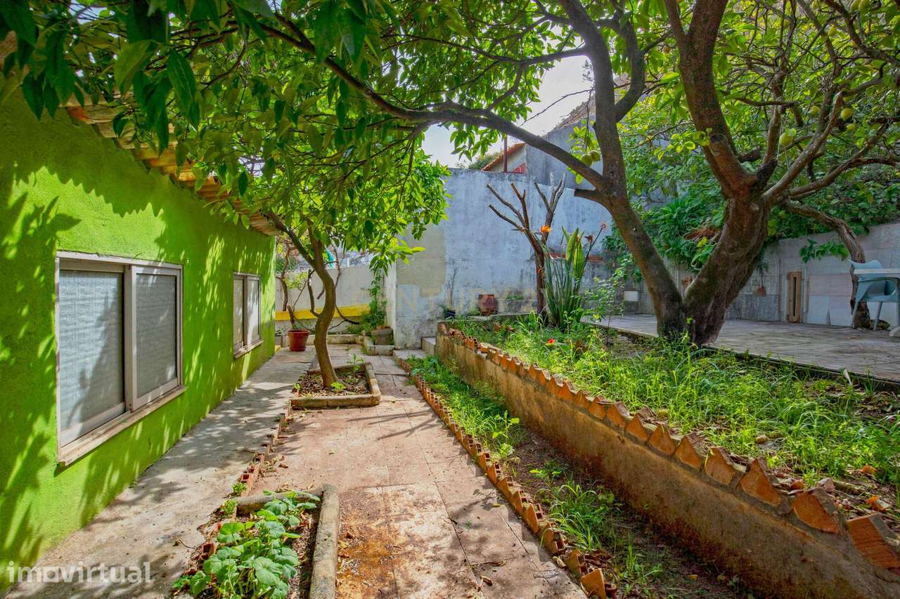 Moradia com charme histórico na zona da Palhavã, Setúbal - Grande imagem: 4/45