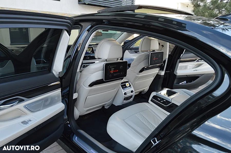 BMW Seria 7 - 24