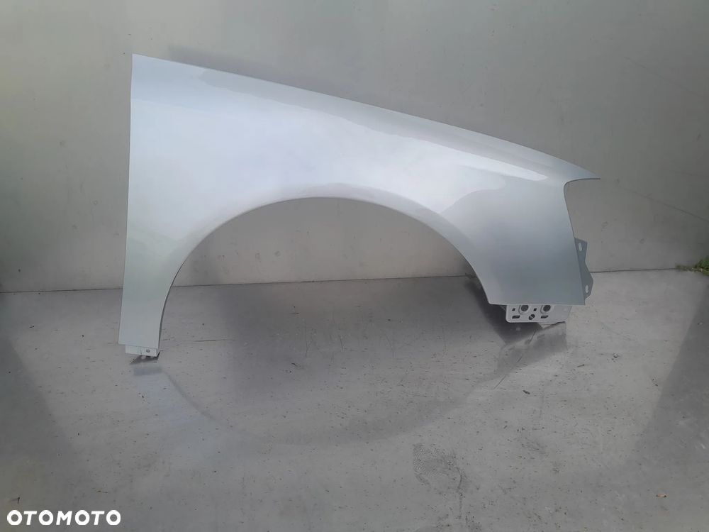 błotnik VW Passat B6  LA7W - 1