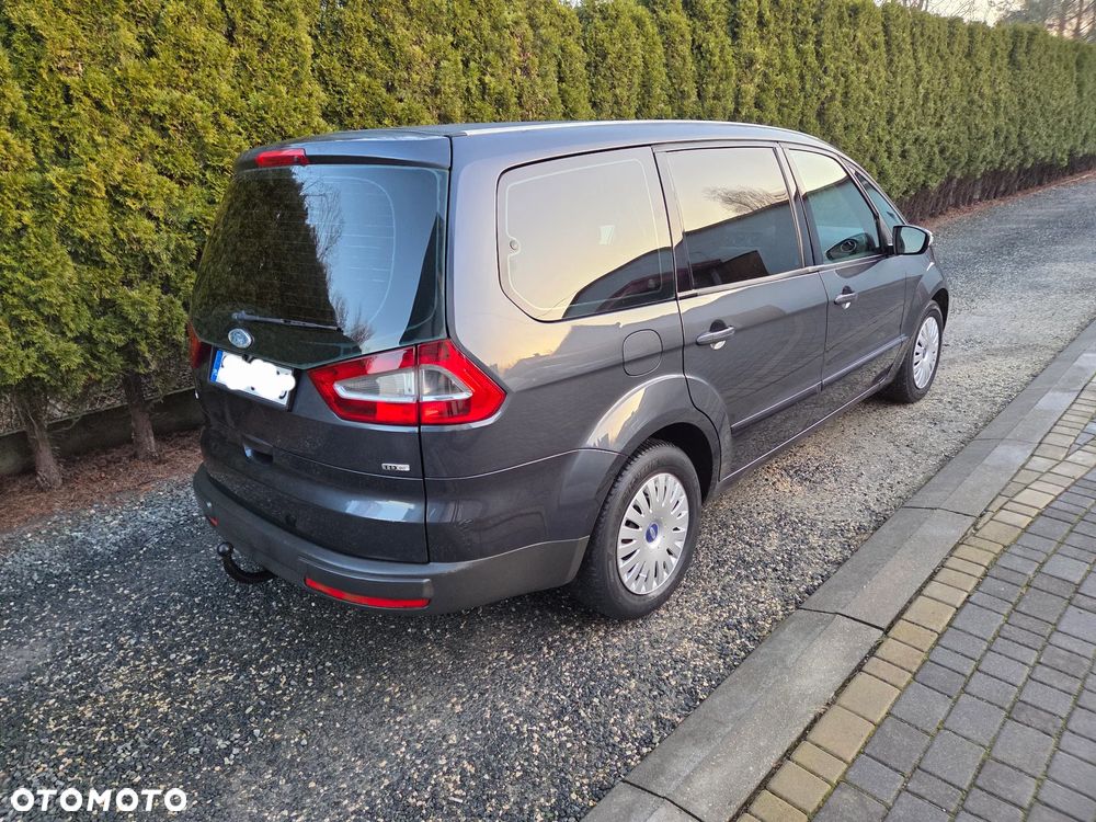 Ford Galaxy 1.8 TDCi Ambiente - 4
