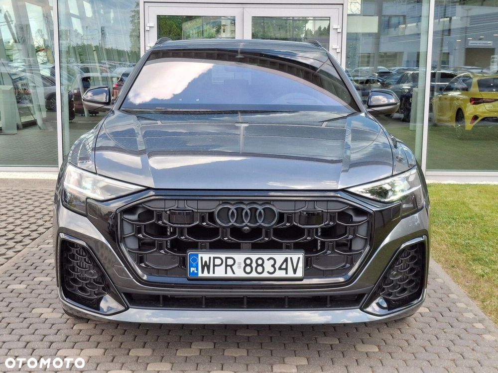 Audi Q8 - 8