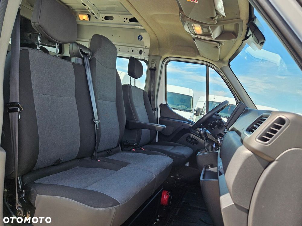 Renault Master L3H2 *89999zł Netto* Brygadówka 7 osób 2.3 dCi/150KM - 32