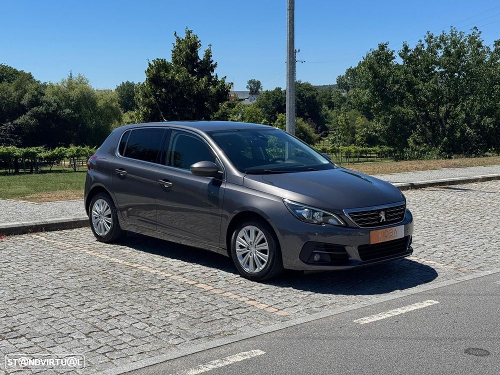 Peugeot 308 - 1