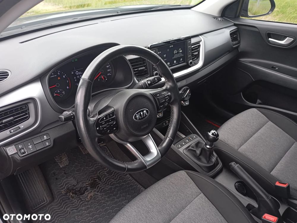 Kia Stonic 1.2 L - 5