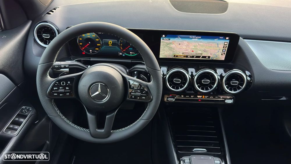 Mercedes-Benz GLA 250 e 8G-DCT Progressive - 38