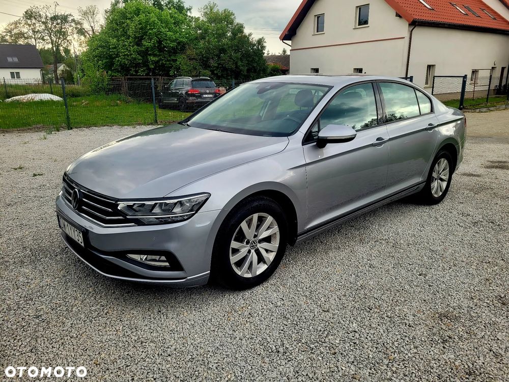 Volkswagen Passat 1.5 TSI EVO Business DSG - 1