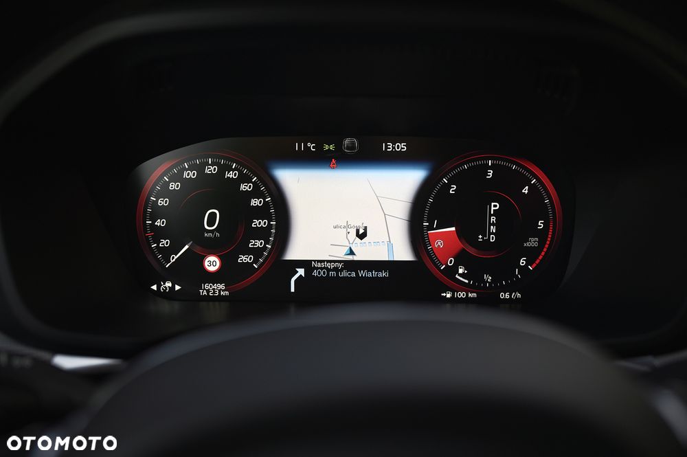 Volvo XC 60 D4 R-Design - 32