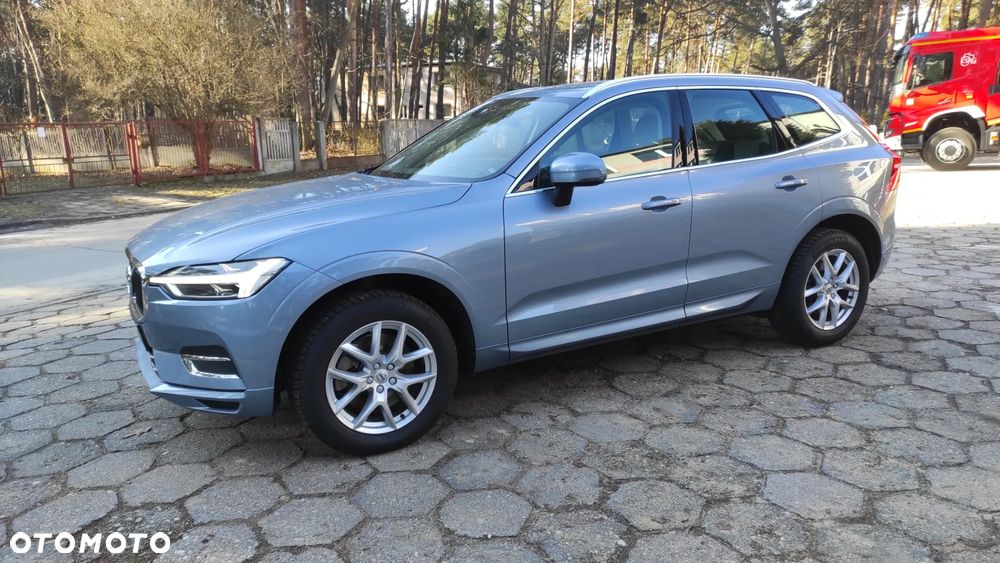 Volvo XC 60 ver-b4-d-awd-momentum-pro - 4
