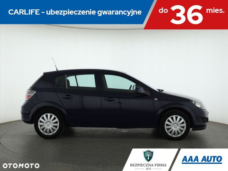 Opel Astra - 8