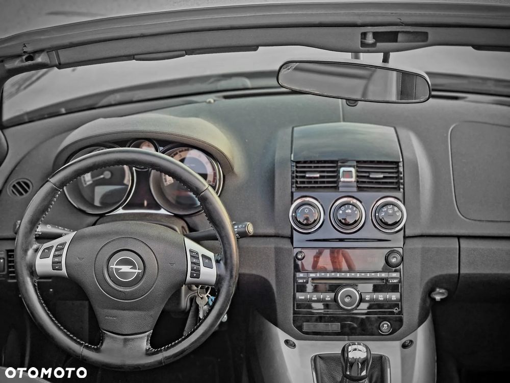 Opel GT 2.0 Turbo - 10
