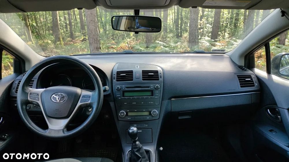 Toyota Avensis 2.0 D-4D Luna - 7
