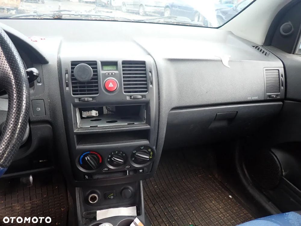 CZĘŚCI - Hyundai Getz 1,4 16V 97KM G4EE 5D LIFT FL CROSS lakier 2B 2007r. INDEX - 9574 - 9