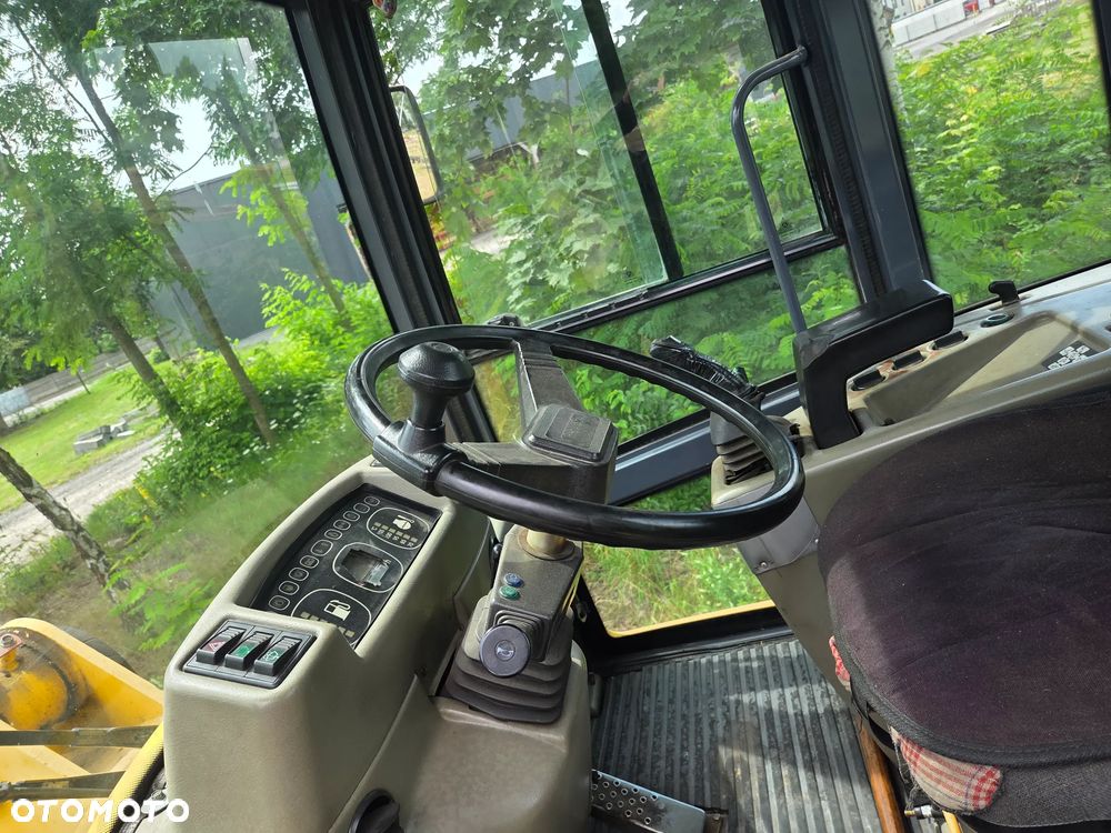Komatsu WA 115PT-3 - 9