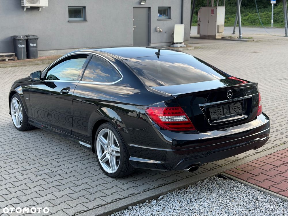 Mercedes-Benz Klasa C 180 CGI BlueEff - 7