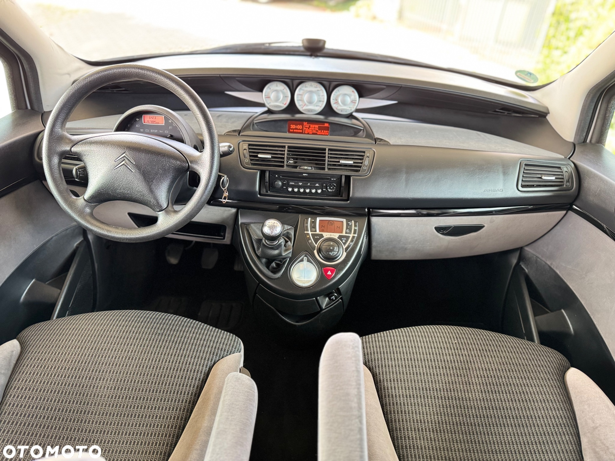 Citroën C8 2.0 HDi Exclusive EU5 - 10