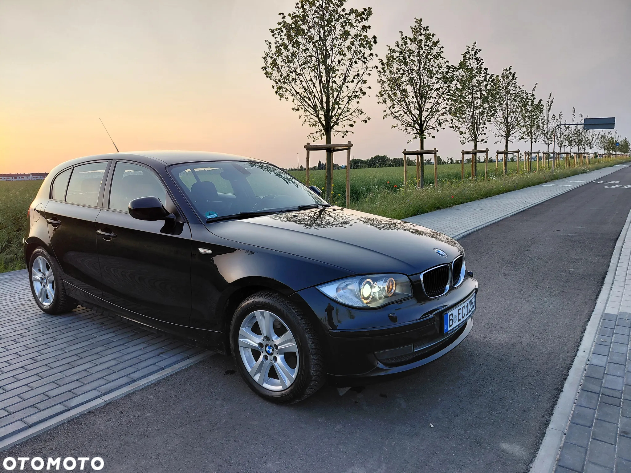 BMW Seria 1 120i - 9