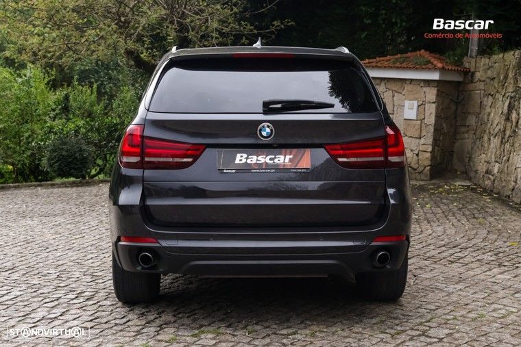 BMW X5 25 d sDrive Comfort 7L - 8