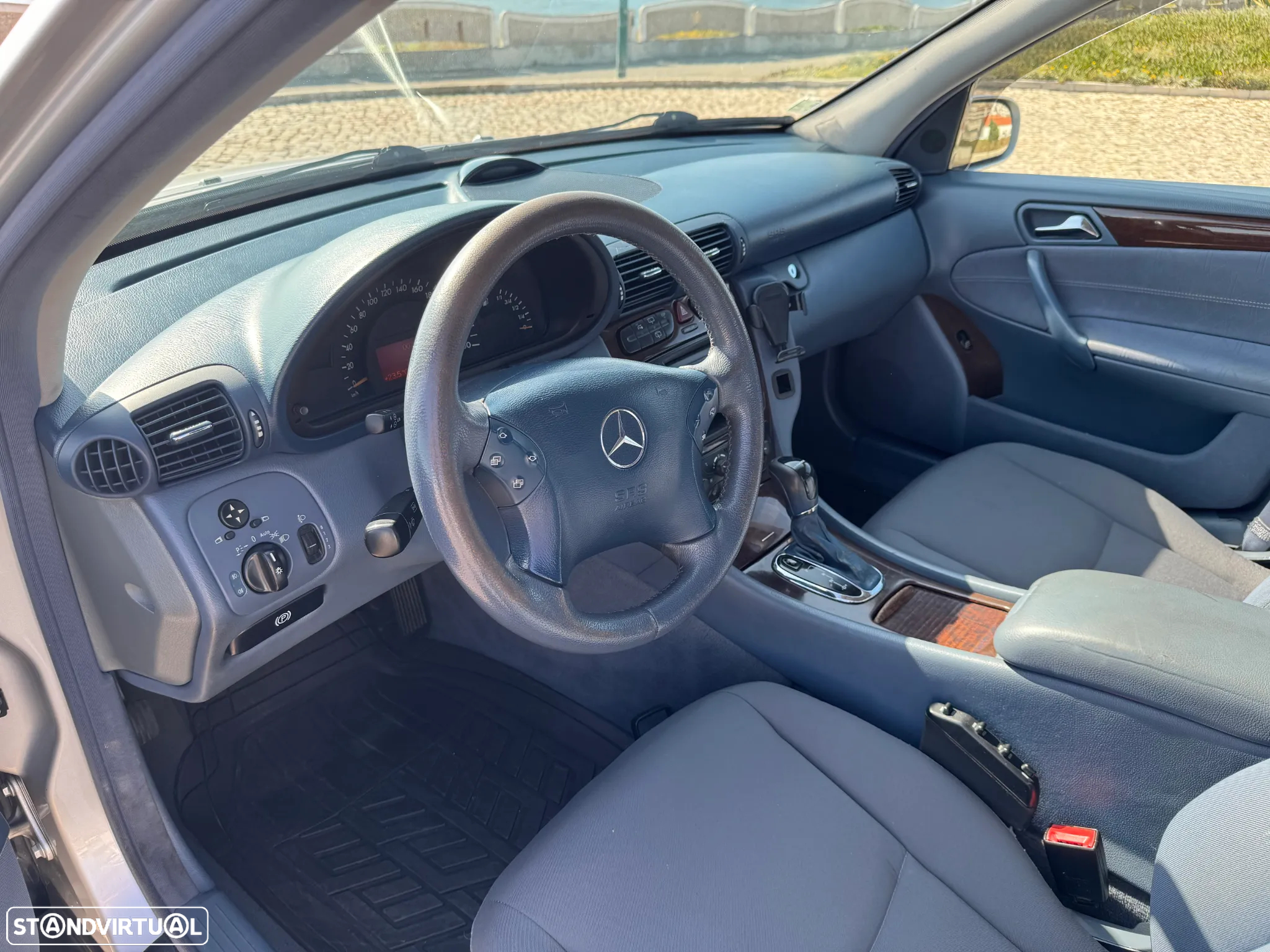 Mercedes-Benz C 220 - 10