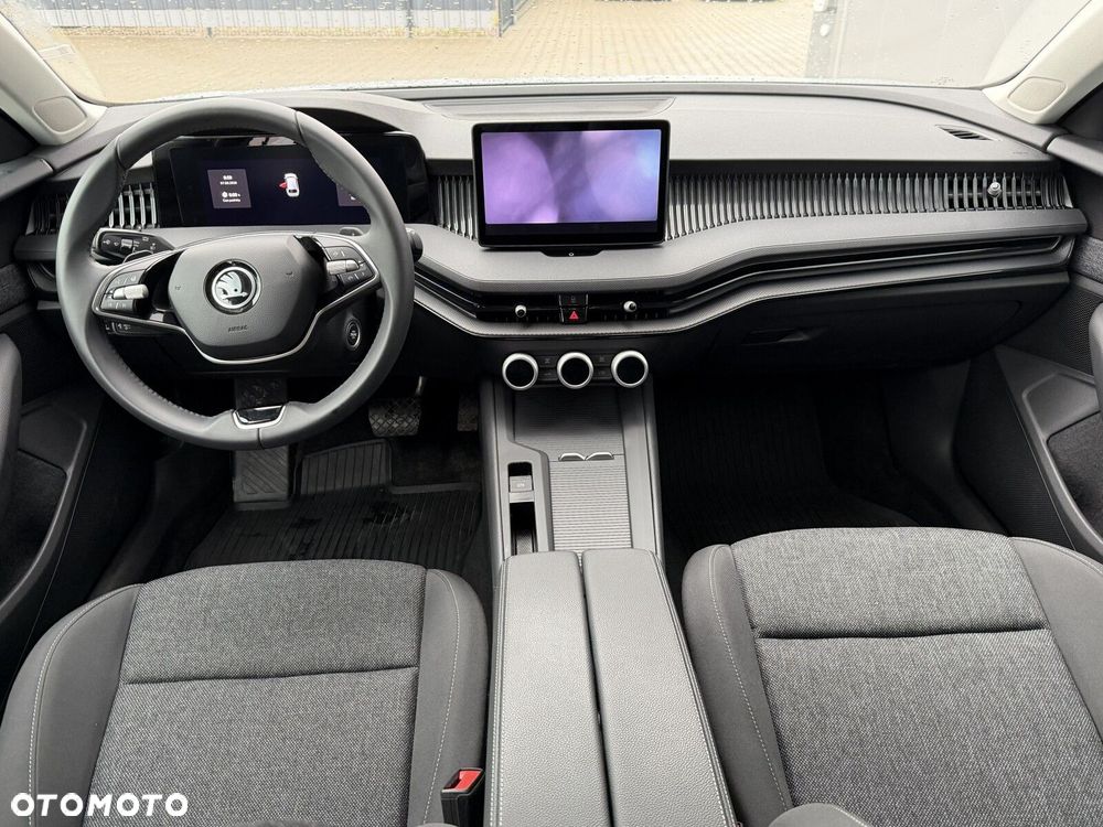 Skoda Superb 2.0 TDI SCR Essence DSG - 18