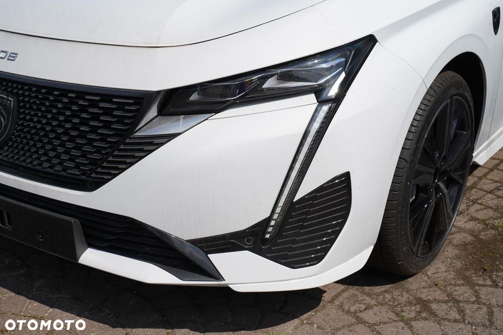 Peugeot 308 1.2 mHEV GT S&S e-DCS6 - 26