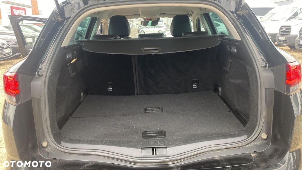 Renault Megane 1.3 TCe FAP Techno EDC - 11