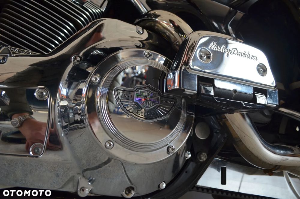 Harley-Davidson FLHT Electra Glide Standard - 31