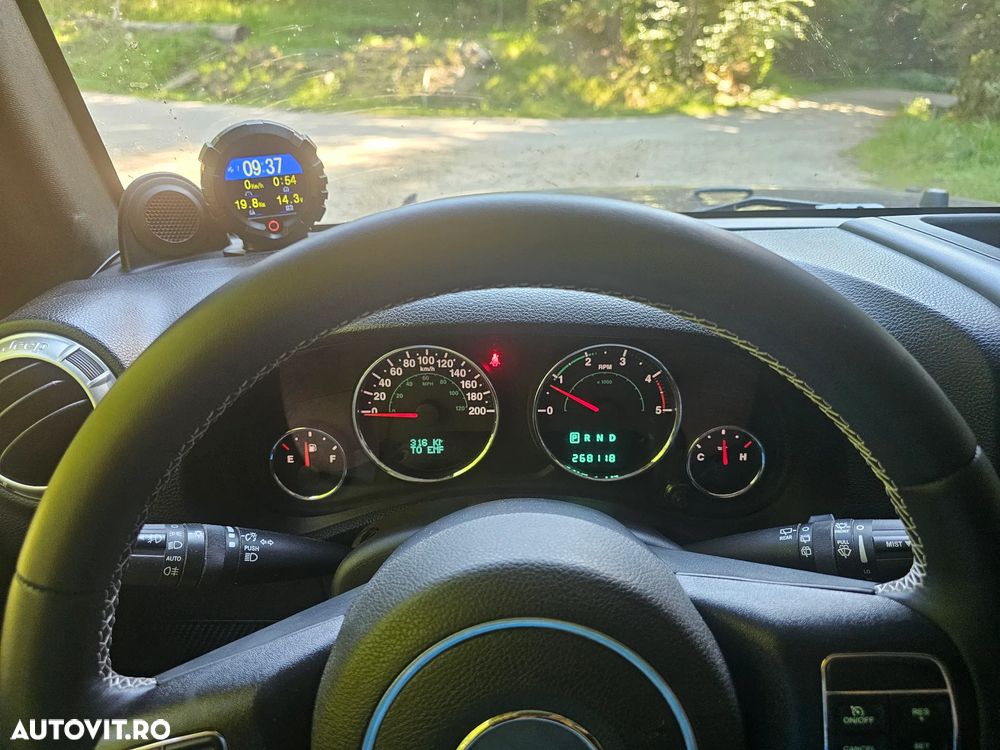 Jeep Wrangler 2.8 CRD AT Sahara - 9