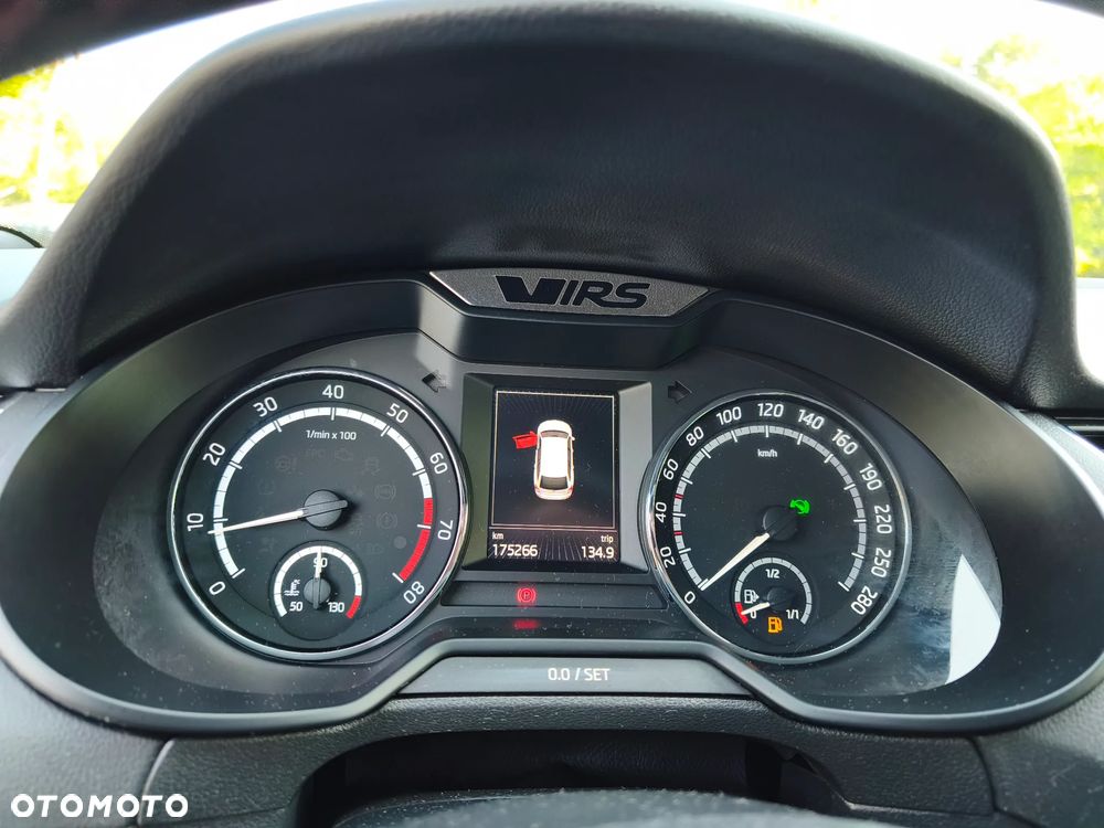 Skoda Octavia 2.0 TSI DSG RS 230 - 29