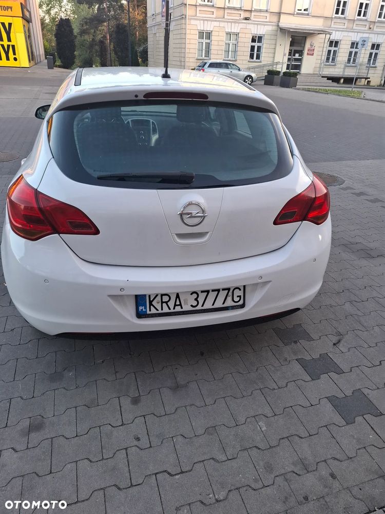Opel Astra 1.7 CDTI - 8