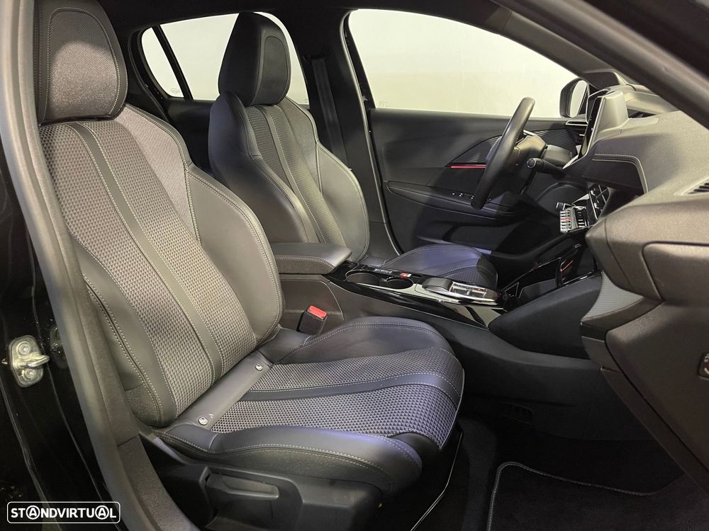 Peugeot e-208 50 kWh GT - 15