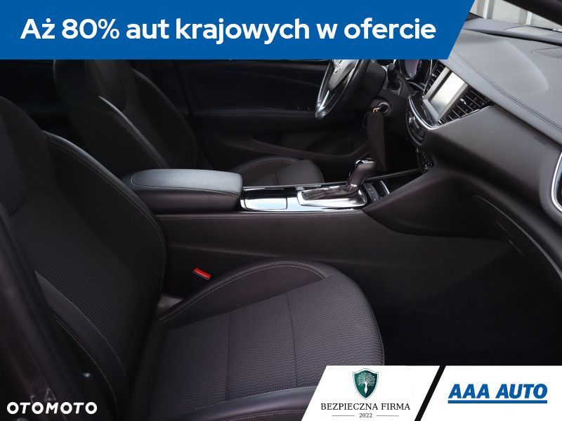 Opel Insignia - 11