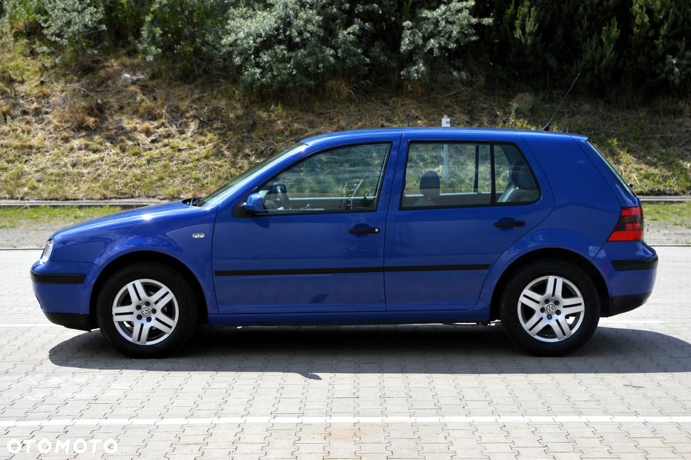 Volkswagen Golf 1.4 Comfortline - 24