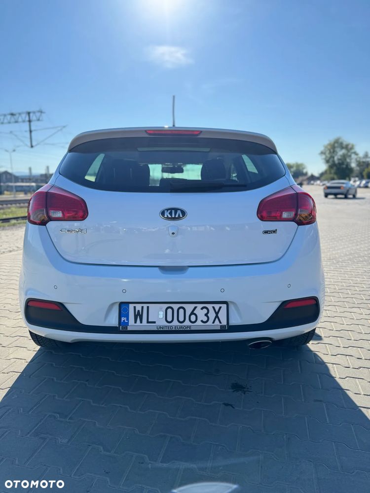 Kia Ceed - 27