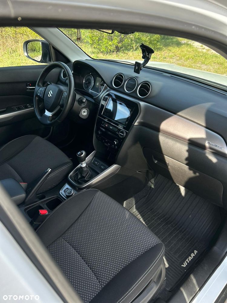 Suzuki Vitara 1.4 Boosterjet Premium 4WD - 6