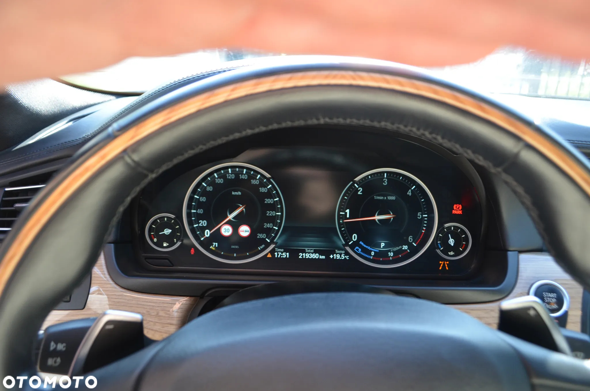BMW Seria 5 530d xDrive Luxury Line - 18