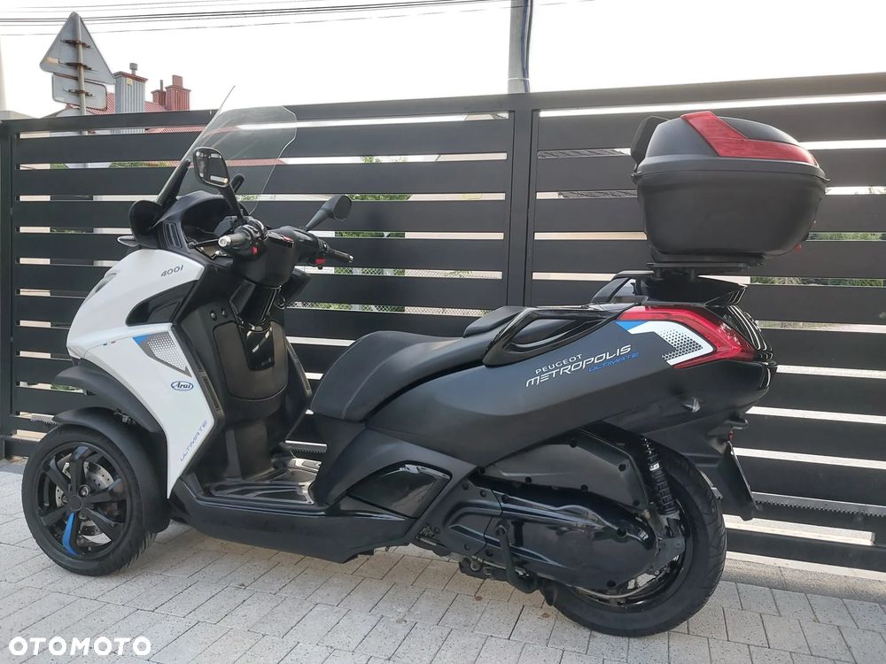 Peugeot Metropolis - 5