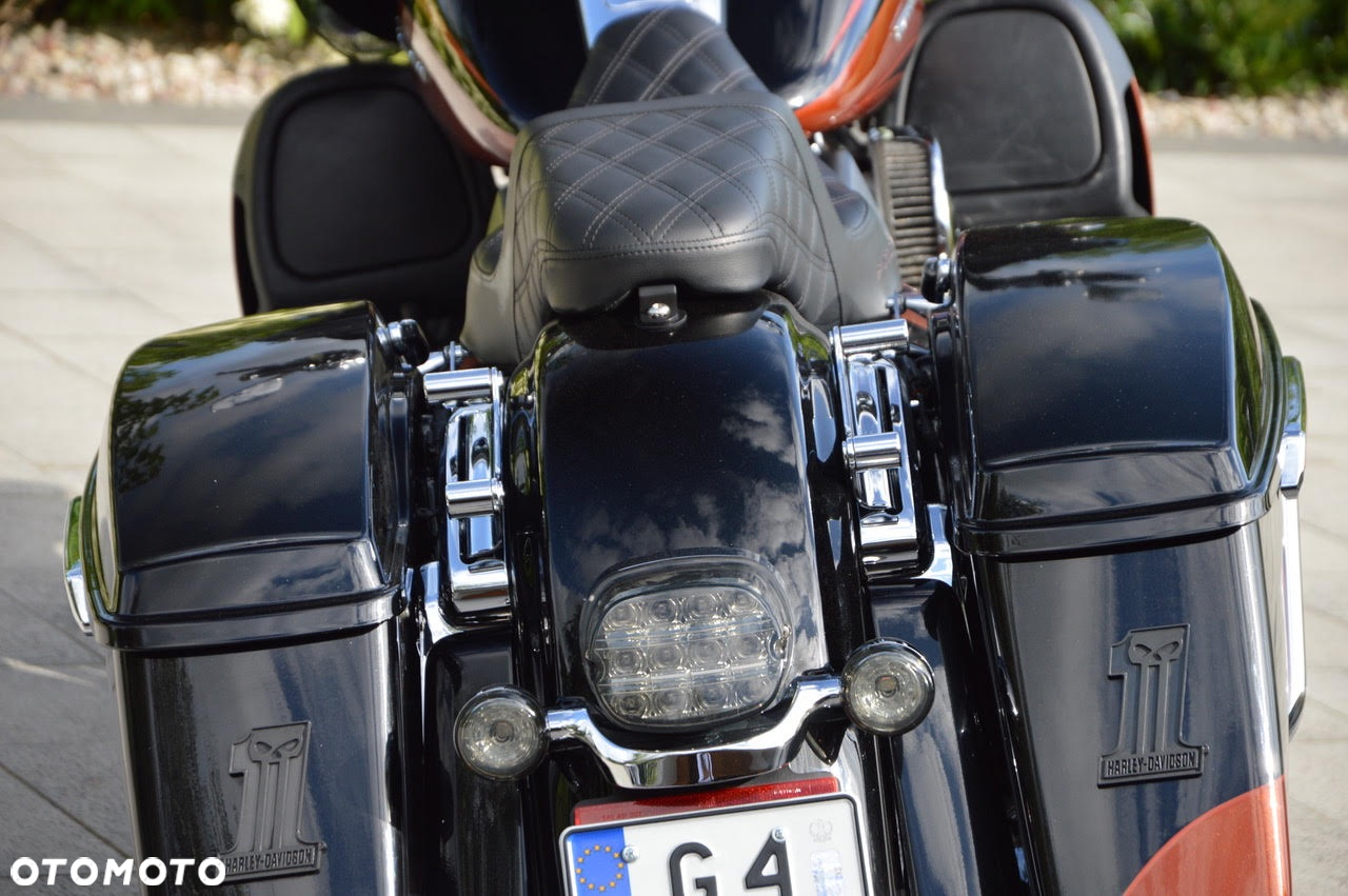 Harley-Davidson Touring Road Glide - 18