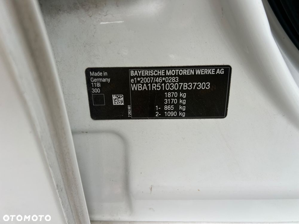 BMW Seria 1 118i M Sport Shadow - 31